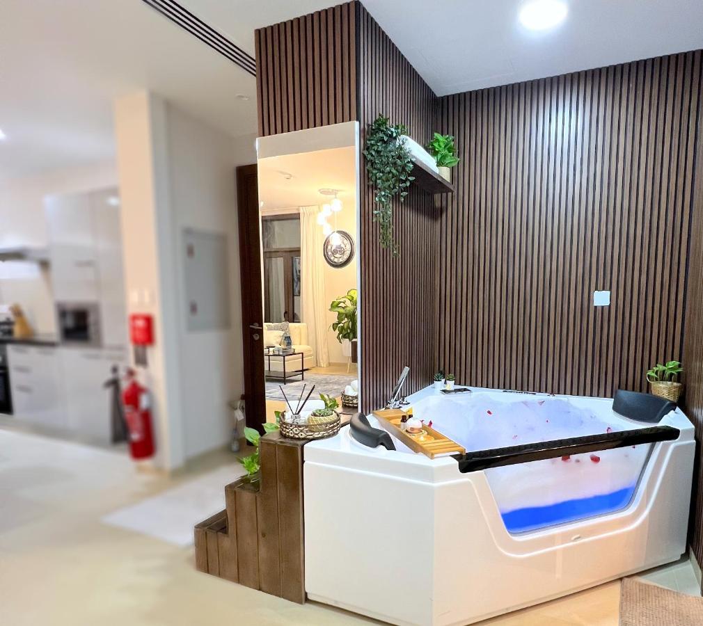 Stylish Apartment With A Jacuzzi Muscat Ngoại thất bức ảnh
